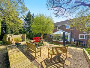 Photo 18- click for photo gallery